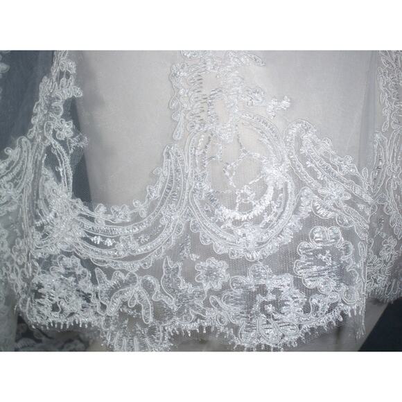 Lace Cape , Wedding Bridal Coverup , Wedding Lace Wrap, Lace Capelet, - Picture 4 of 8